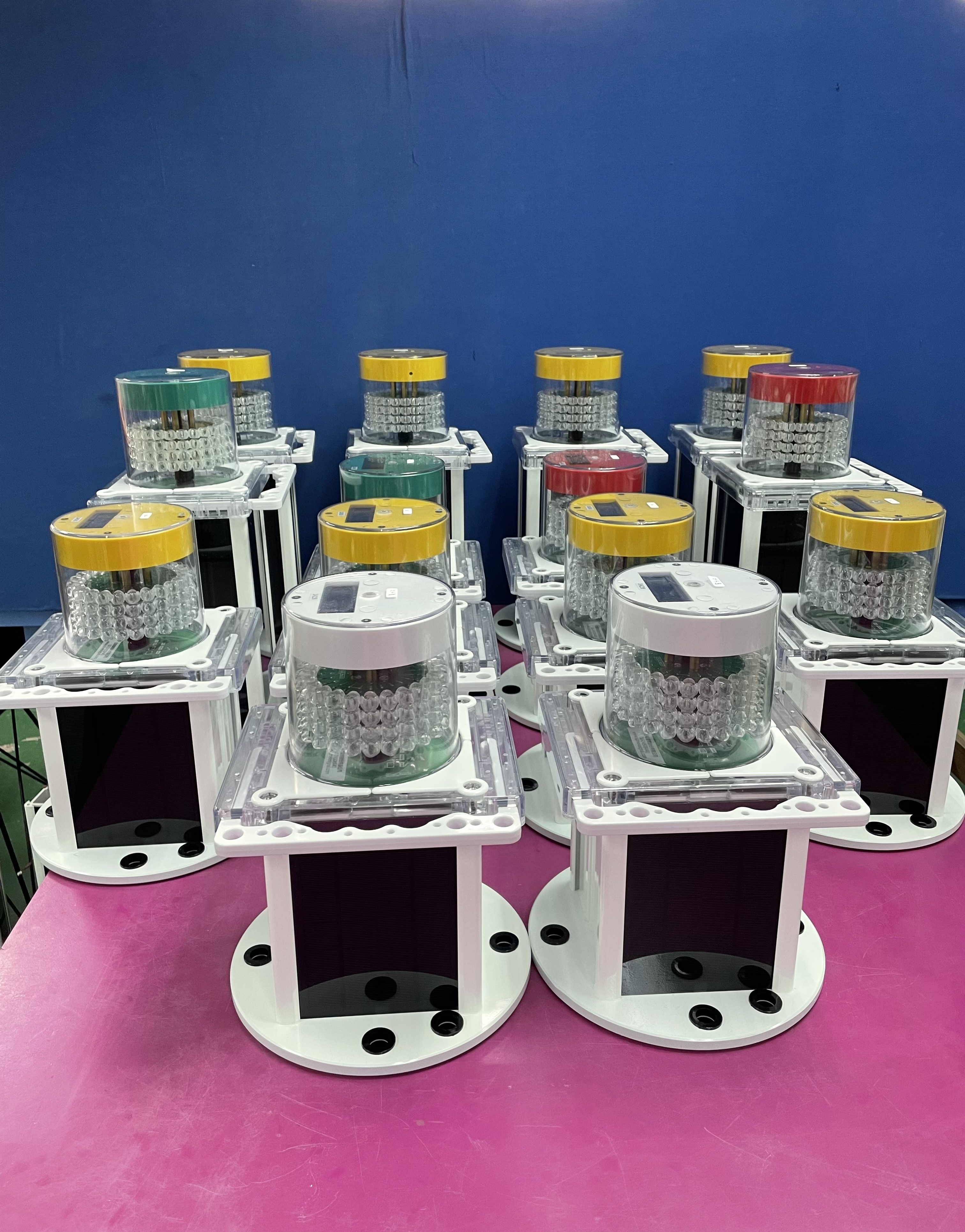 《LED導航標識燈》LCB-S型一體式太陽能導航燈 (黃、紅、綠、白)