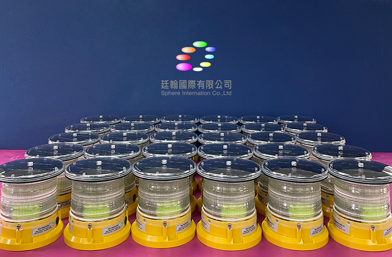 SM-X Solar Self-Powered LED MARINE LANTERN