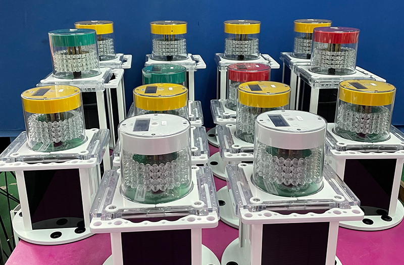  LCB-S Solar Self-Powered LED MARINE LANTERN(yellow、red、green、white)